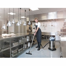 Aspiratoare profesionale pentru praf si lichide